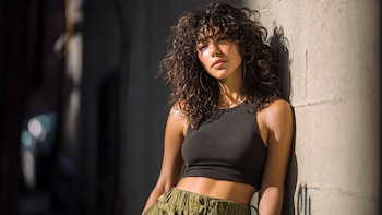 corte Shag rizado, estilo desenfadado,