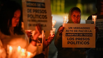 FOTO DE ARCHIVO-Familiares de detenidos